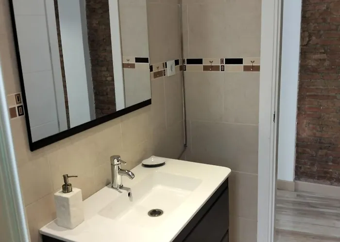Lyrioshomes Uncibay Deluxe Apartamento *