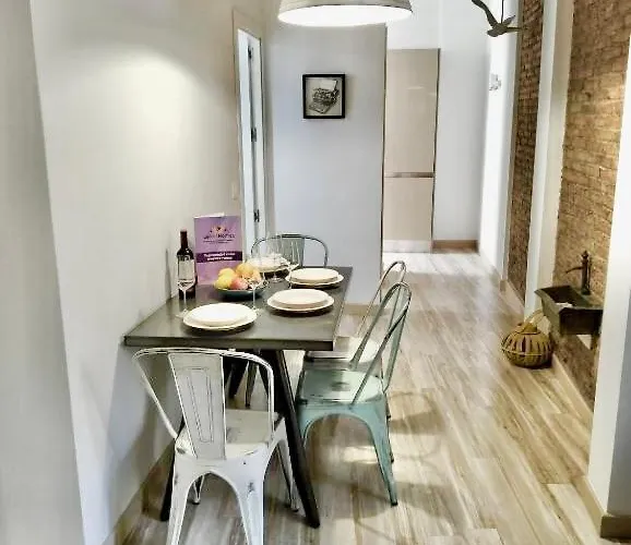 Lyrioshomes Uncibay Deluxe Apartamento
